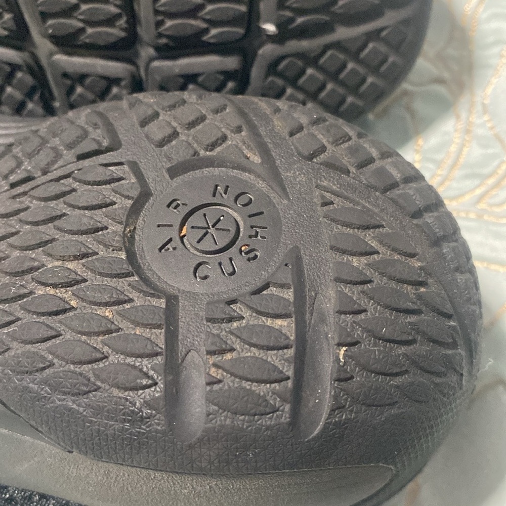 Merrell Black Slip-On Shoes - Picture 9 of 9